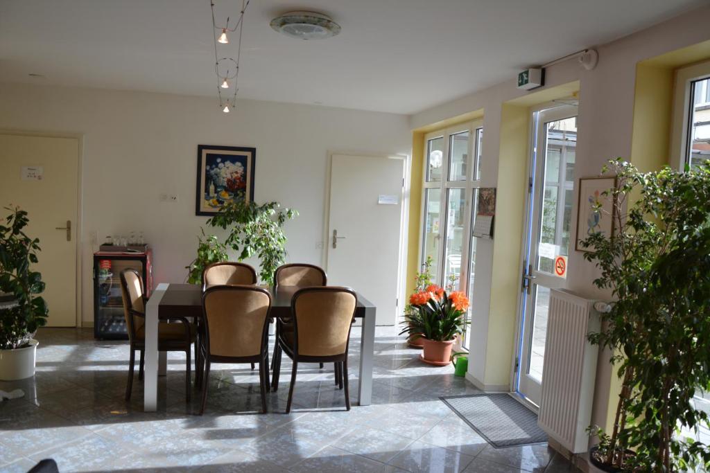 Hotel Hessengueetli Winterthour Extérieur photo
